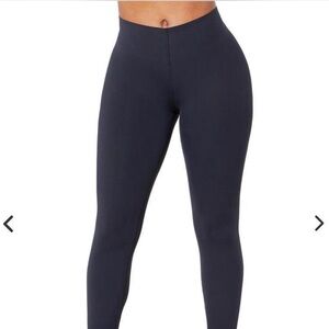 Good American Bonded Waist Black 7/8 Leggings Women’s Size 4